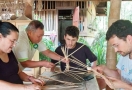 922-65-luangprabang-laos-bamboo-tour