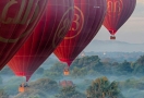 Montgolfière au-dessus de Bagan