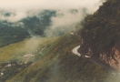 Route pour la vallée de Mai Chau