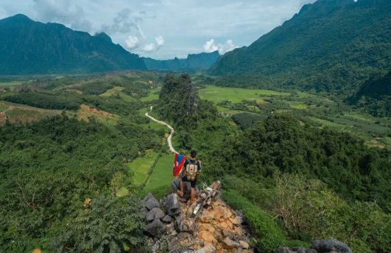 2 Jours à Vang Vieng Laos En Petit Groupe - Opinion De M. Rabineau 2 Jours à Vang Vieng Laos En Petit Groupe - Opinion De M. Rabineau