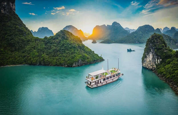 Découverte L'île De Cat Ba : Votre Guide De Voyage Ultime Découverte L'île De Cat Ba : Votre Guide De Voyage Ultime