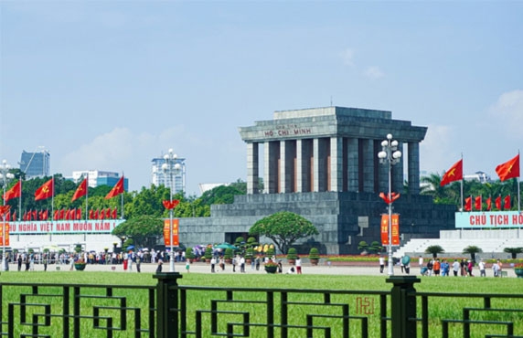 Visitez Le Site Le Plus Important De Hanoi : Le Mausolée De Ho Chi Minh Visitez Le Site Le Plus Important De Hanoi : Le Mausolée De Ho Chi Minh