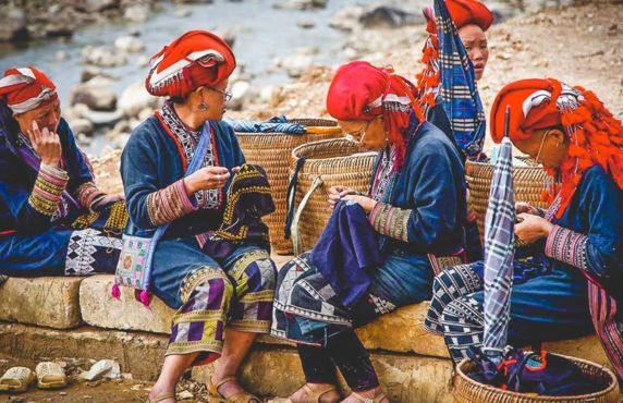 Voyage Au Sapa : Randonnée Au Marché De Cao Son Le Mercredi Voyage Au Sapa : Randonnée Au Marché De Cao Son Le Mercredi