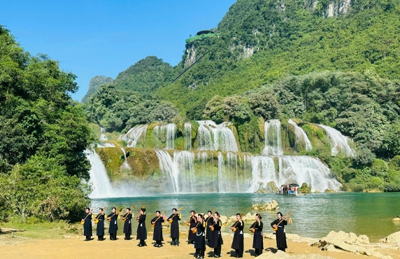 Ethnie Du Vietnam: Découvrez Les Ethnies Minoritaires à Cao Bang Vietnam Ethnie Du Vietnam: Découvrez Les Ethnies Minoritaires à Cao Bang Vietnam