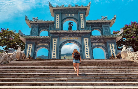 Visite La Pagode Linh Ung (péninsule De Son Tra) Dans Votre Voyage à Da Nang Visite La Pagode Linh Ung (péninsule De Son Tra) Dans Votre Voyage à Da Nang