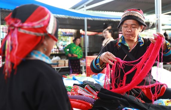 Marché De Quan Ba : Incontournable à Ha Giang, Nord Du Vietnam Marché De Quan Ba : Incontournable à Ha Giang, Nord Du Vietnam
