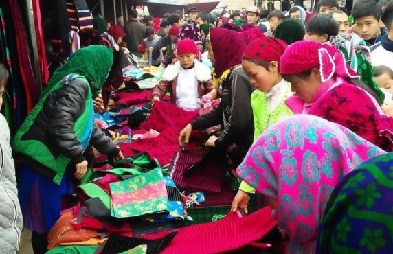 Explorez Le Marché De Quyet Tien à Ha Giang Avec Sa Beauté Culturelle Explorez Le Marché De Quyet Tien à Ha Giang Avec Sa Beauté Culturelle