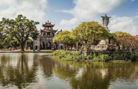 Que Faire à Ninh Bình ? Cathédrale Phát Diệm Ninh Bình Que Faire à Ninh Bình ? Cathédrale Phát Diệm Ninh Bình