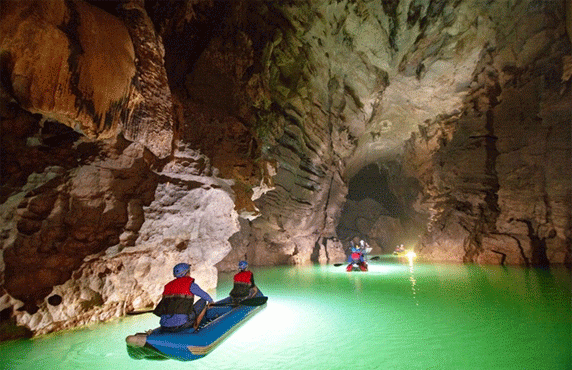 Trek Phong Nha En 2 Jours: Expérience Inoubliable De Mme Magali à Quang Binh Trek Phong Nha En 2 Jours: Expérience Inoubliable De Mme Magali à Quang Binh