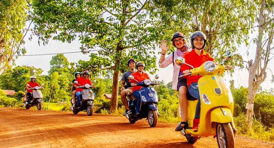 Tour à moto dans la campagne Siem Reap