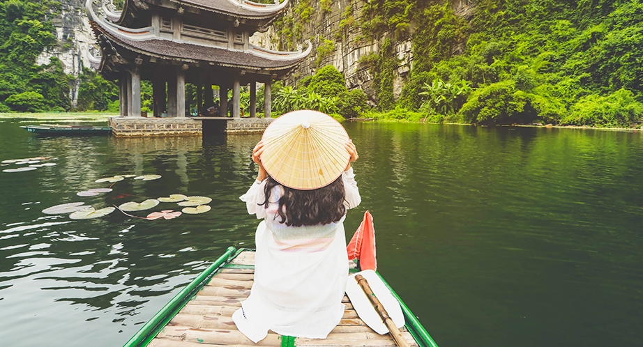 Croisière en barque à Tam Coc (Ninh Binh)