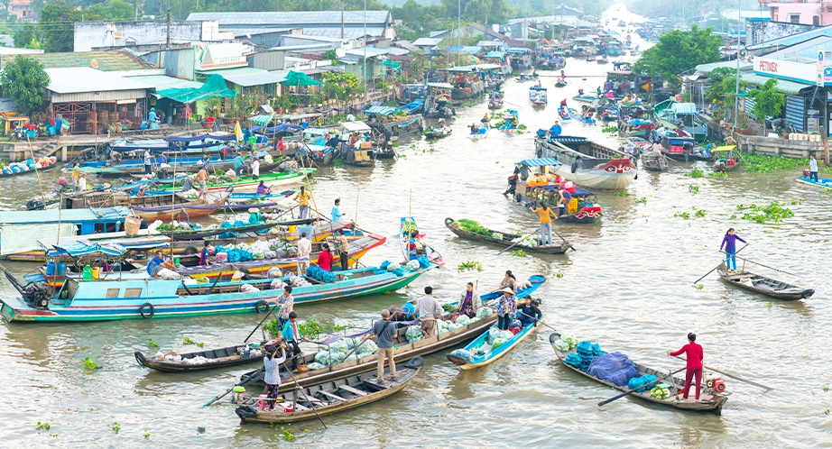 Marché flottant sur le Mékong