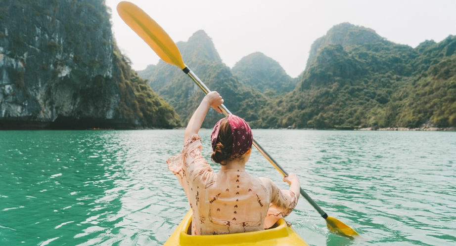 Kayak à la baie d'Halong