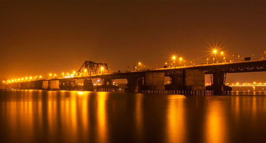 Pont de Long Bien d'Hanoï