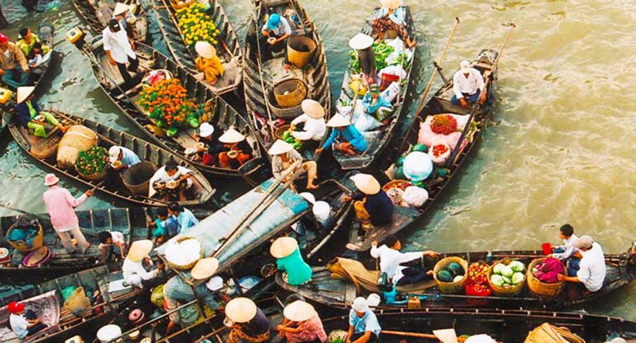 Marché flottant sur le Mékong
