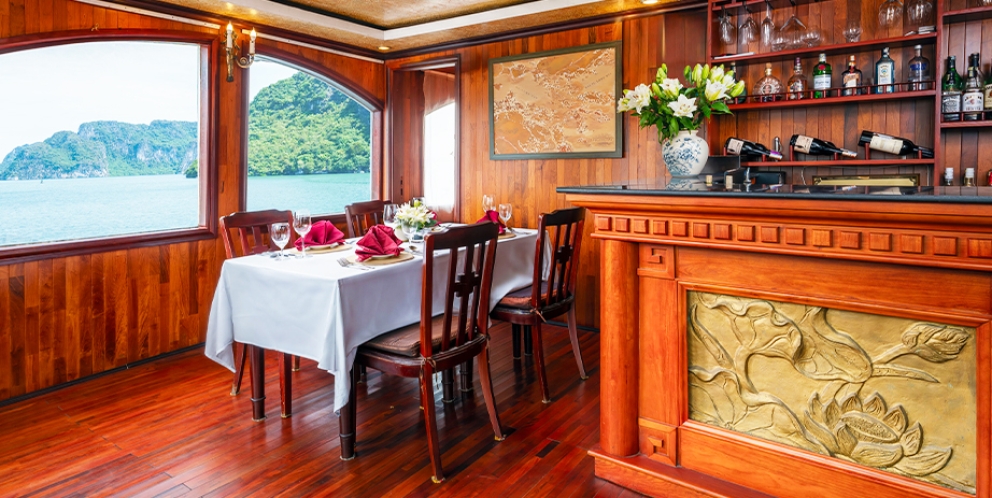 Table à manger Valentine Jonque Halong