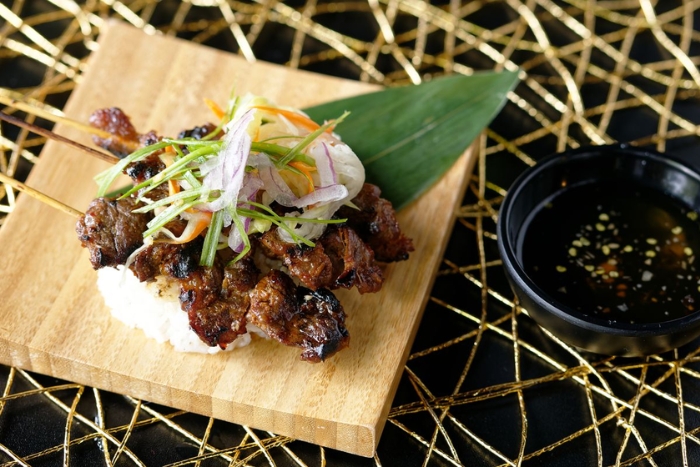 Brochettes de bœuf à la citronnelle (Sach Ko Ang)