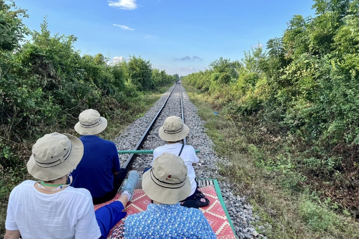 Essayez le train en bambou parmi 5 jours à Battambang