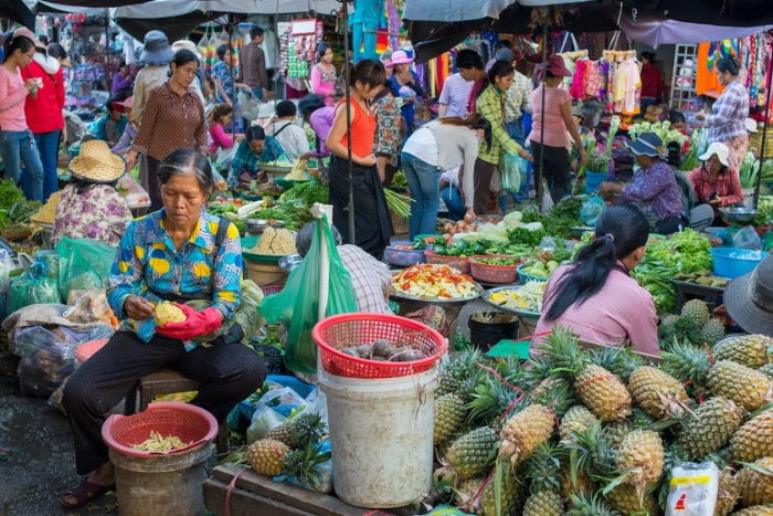 Saveurs locales au marché Psar Nath à Battambang