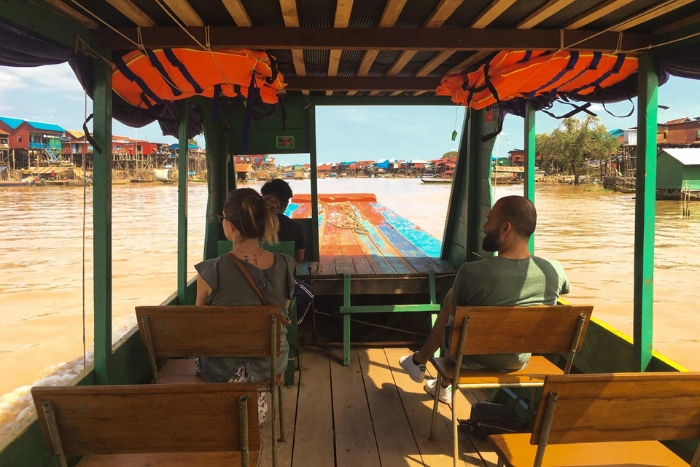 Transport à Battambang : Le bateau est un choix unique