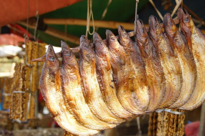 Les poissons séchés du Mékong à Kratie