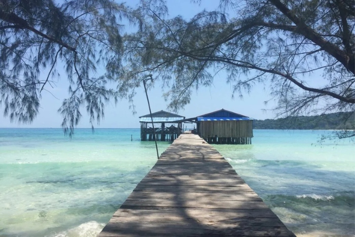 Driftwood Pier - un endroit idéal pour des photos impressionnantes à Koh Rong