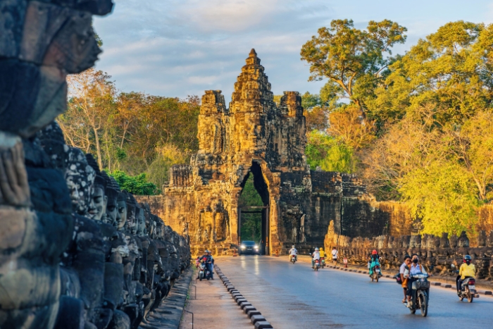 Angkor Thom – L’ancienne cité moussue et envoûtante du Cambodge