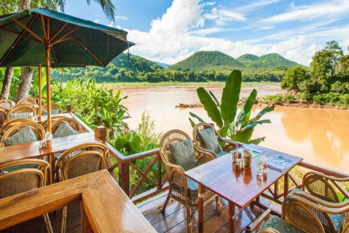 Le Mekong Riverview Hotel, un des hôtels de 3 étoiles à Luang Prabang, offre une vue imprenable sur le Mékong.