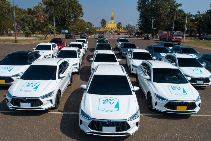 En voiture - LOCA et inDrive local 