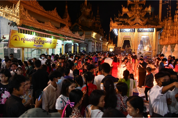Que faire en Birmanie en Novembre ? Festival de la Pagode Shwesandaw