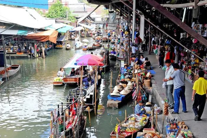 Le marché flottant de Damnoen Saduak