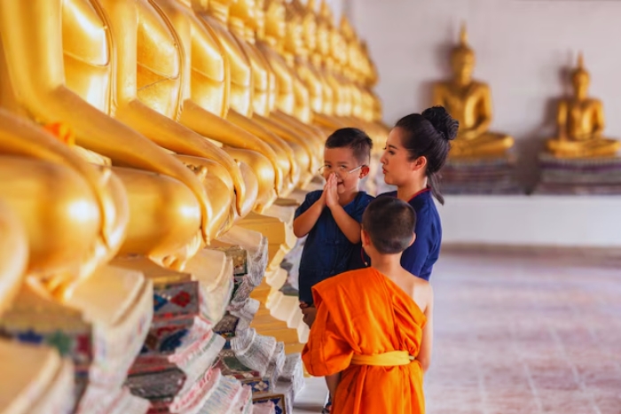 Explorer les temples et la vie spirituelle d’Ayutthaya