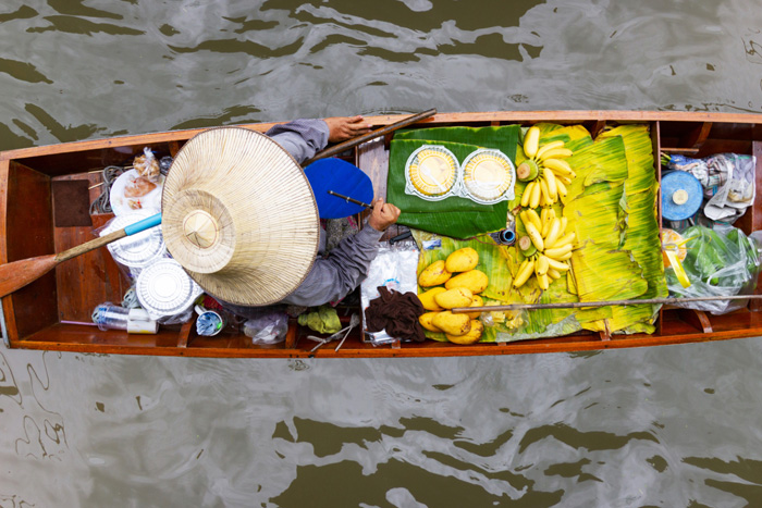 Le marché flottant à Bangkok