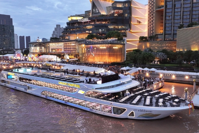Croisière dîner sur le Chao Phraya à Bangkok en avril