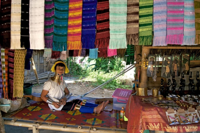Village des Long Neck Karen à Chiang Mai