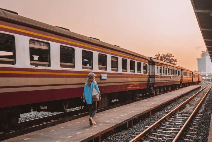 Prendre le train pour se rendre à Kanchanaburi