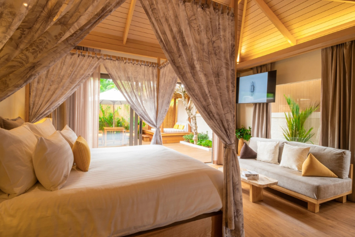 Une chambre confortable et chaleureuse de Bandara Spa Resort & Pool Villas, un hôtel 4 étoiles à Koh Samui