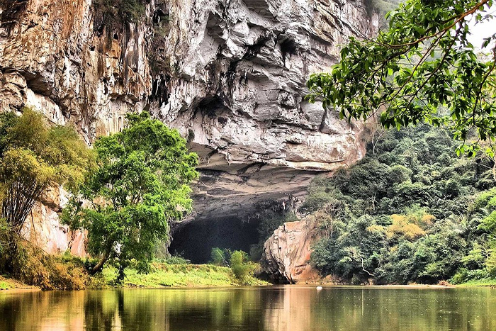 La grotte de Puong