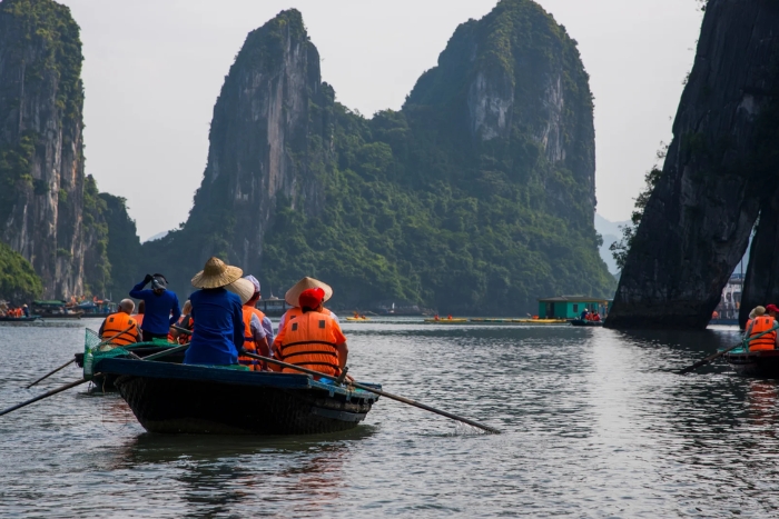 Baie de Bai Tu Long, Halong, Vietnam