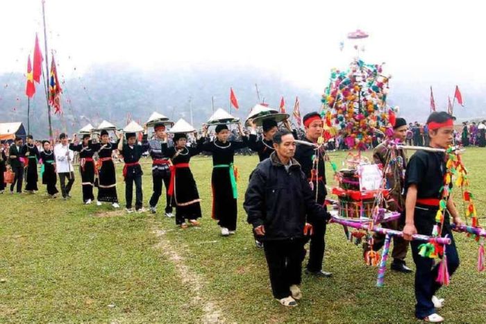 Fête de Long Tong à Ba Be