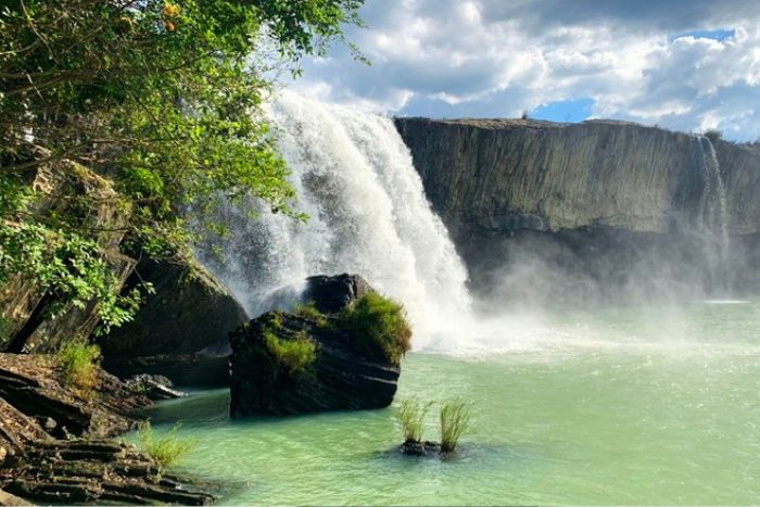Cascade de Dray Nur
