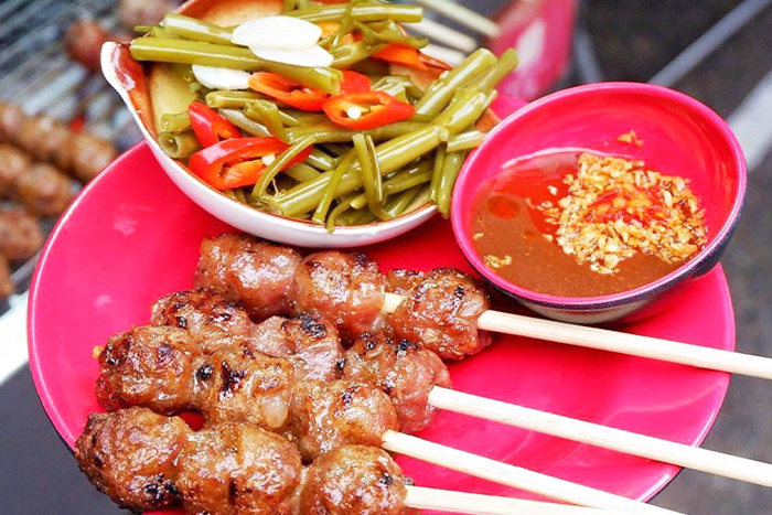 Rouleaux de porc grillés ( Nem nướng )