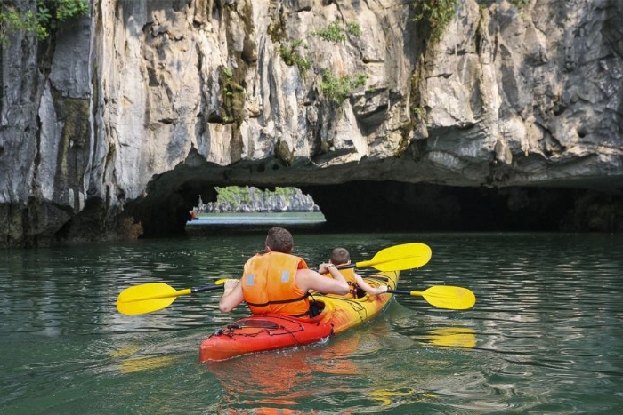 Passez 3 jours en jonque Cat Ba Princess avec aventure en kayak