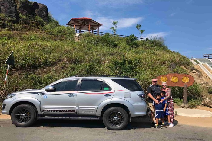 La voiture privée à la baie de Lan Ha