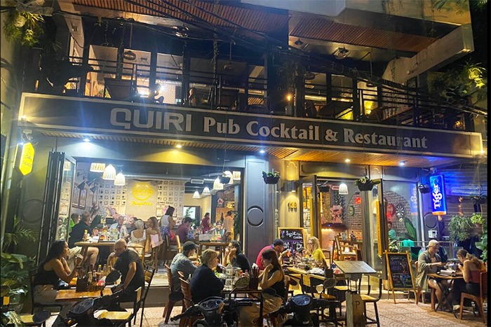 Où manger à Cat Ba? Restaurant Quiri Cocktail