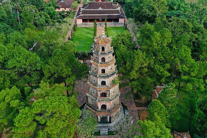 La magnifique Pagode Thien Mu