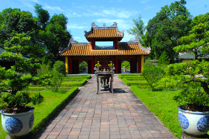 Tombeau de Gia Long
