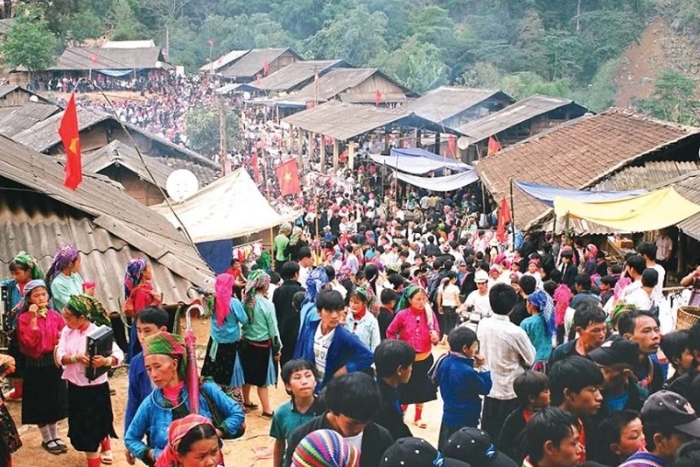 Visitez le marché de Bac Ha