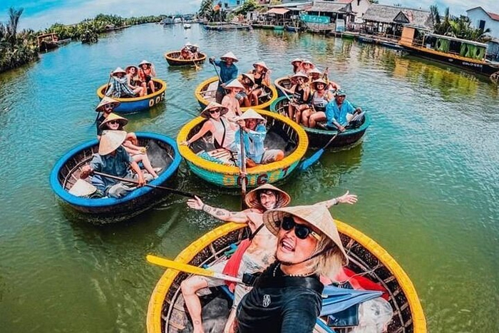 Faites l'expérience d'une promenade en bateau-panier