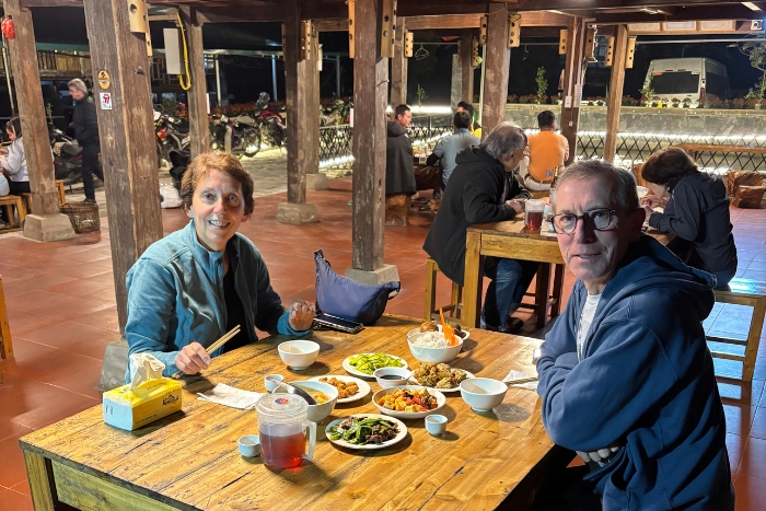 Dîner copieux à Dong Van Ha Giang